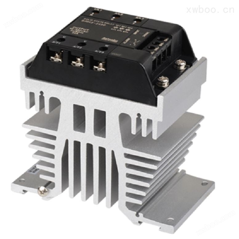 24V交流控制AC大电流50A三相固态继电器
