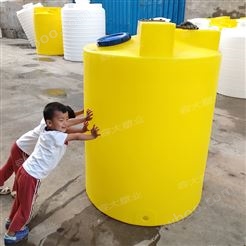 博尔塔拉蒙1吨肥料桶  液体肥料搅拌桶 水肥一体化水箱