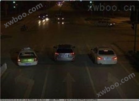视频分析抓拍、500w CCD摄像机、通行车辆每辆车抓拍1张图片、闯红灯抓拍3张图片