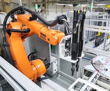 多关节自动拧紧机器人找潍坊大世值得信赖